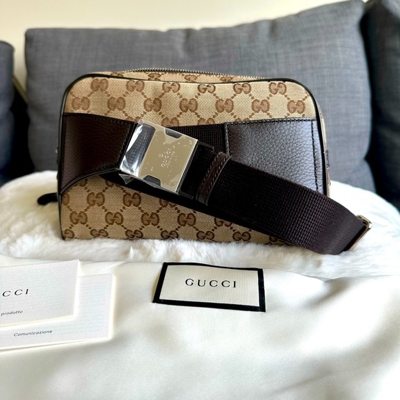 New GUCCI belt bag crossbody beige brown GG Supreme canvas zip top NWT - Picture 8 of 10
